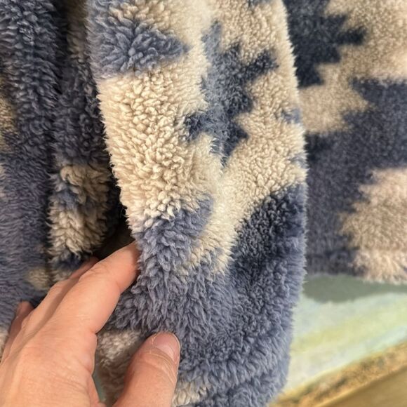 Thread & Supply Boxy cozy Sweatshirt Patterned with quarter zip - Picture 7 of 11